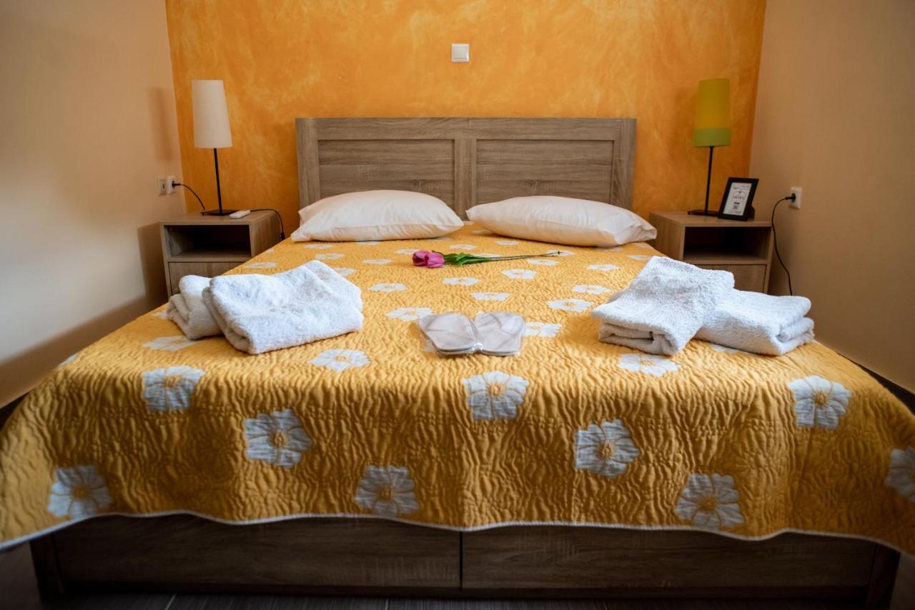 Holiday Lefkas Moonlight Luxury Appartments นิเกียนา ภายนอก รูปภาพ