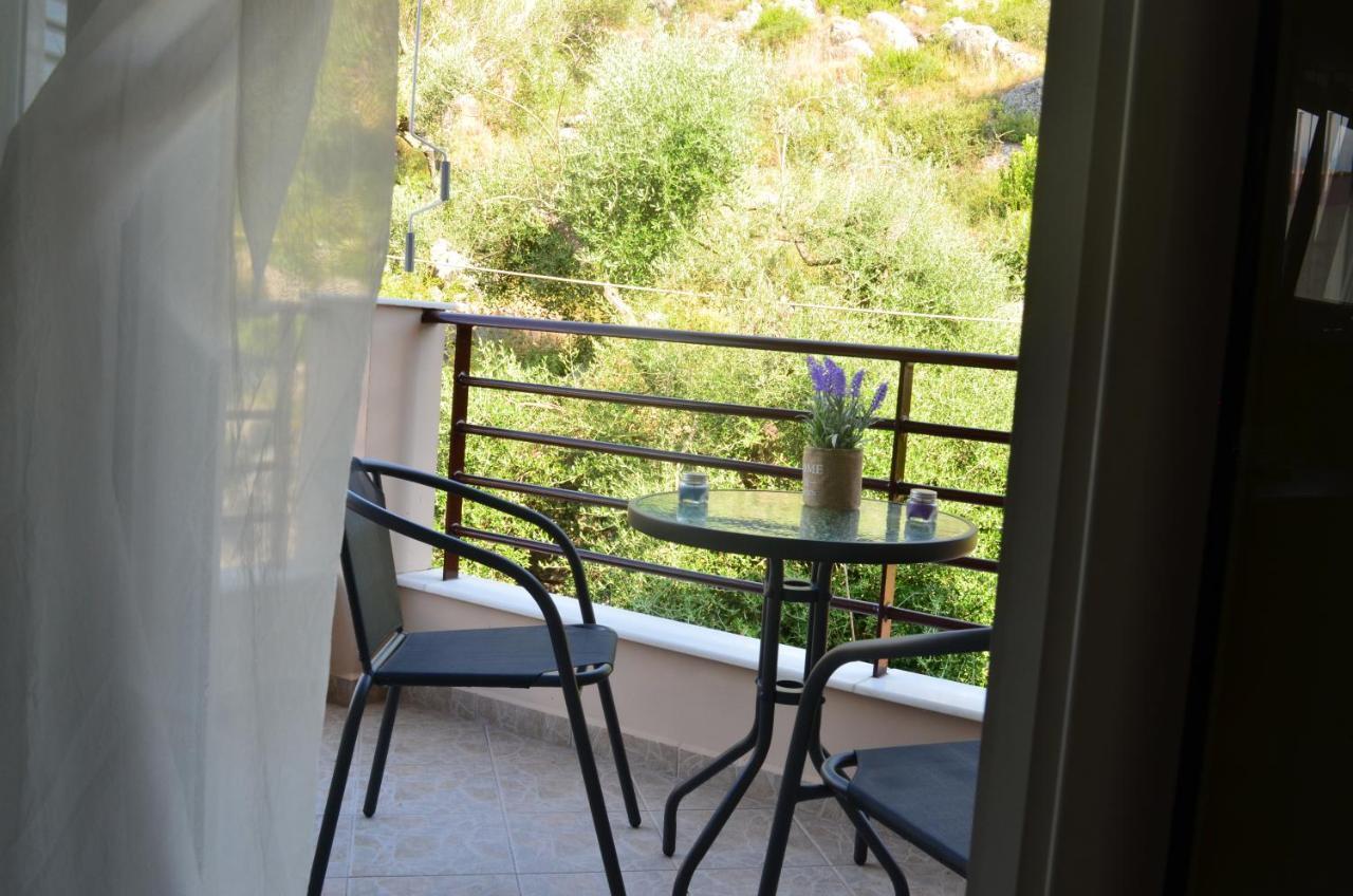 Holiday Lefkas Moonlight Luxury Appartments นิเกียนา ภายนอก รูปภาพ